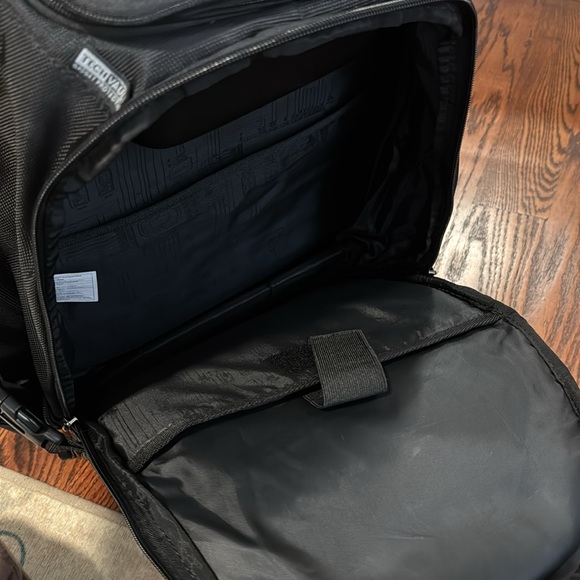 Ogio Prospect Pro Backpack - Picture 3 of 5